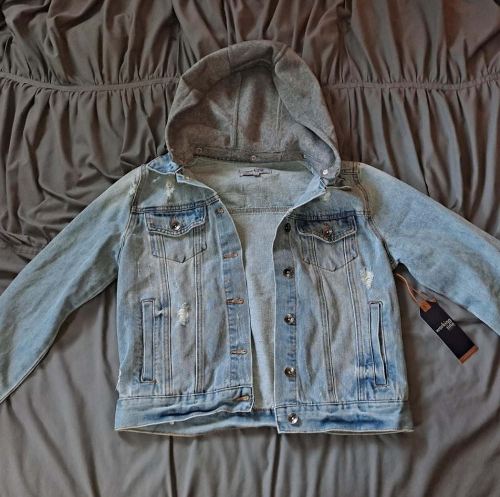 Jean jacket - Picture 2 of 3